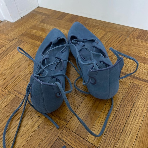 Gap suede lace up pointy toe flats 7.5 - Picture 3 of 5